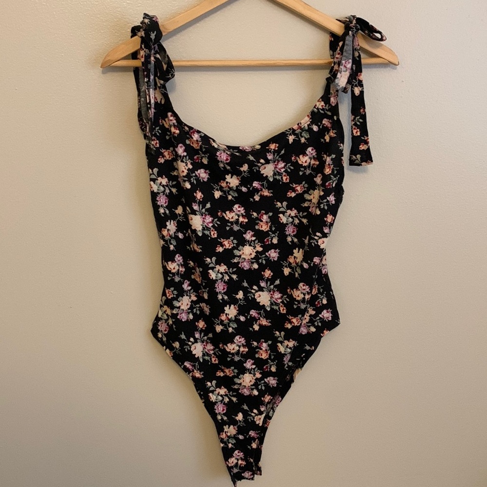 Floral shein bodysuit